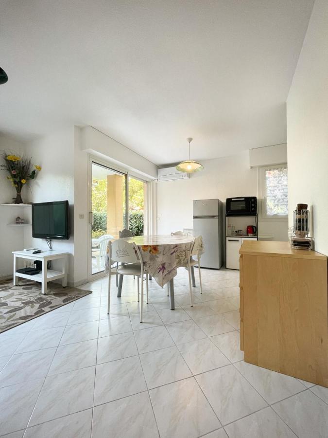 Superb With Garden Near The Sea Appartement Fréjus